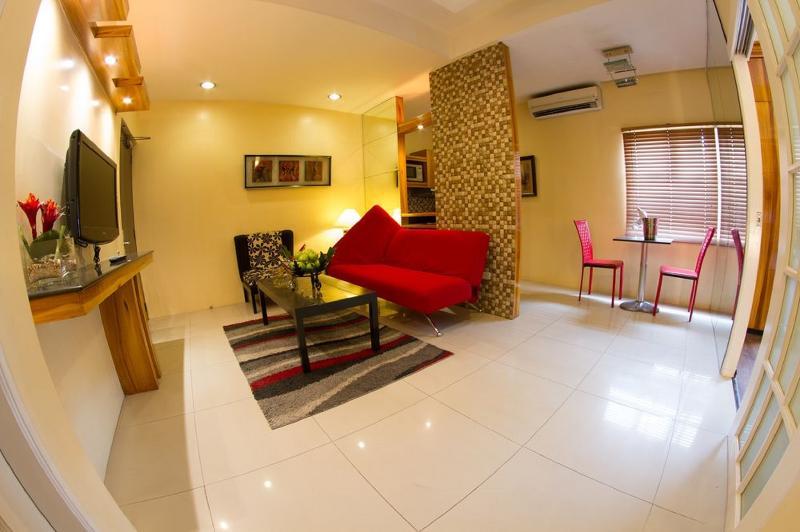 Pghi Hotel Quezon City Exterior photo